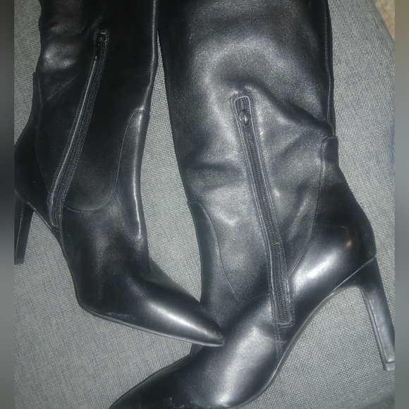 Nine West elegant Black Leather Knee-High Boots 3.5 inch heel. 9.5 - Picture 5 of 6